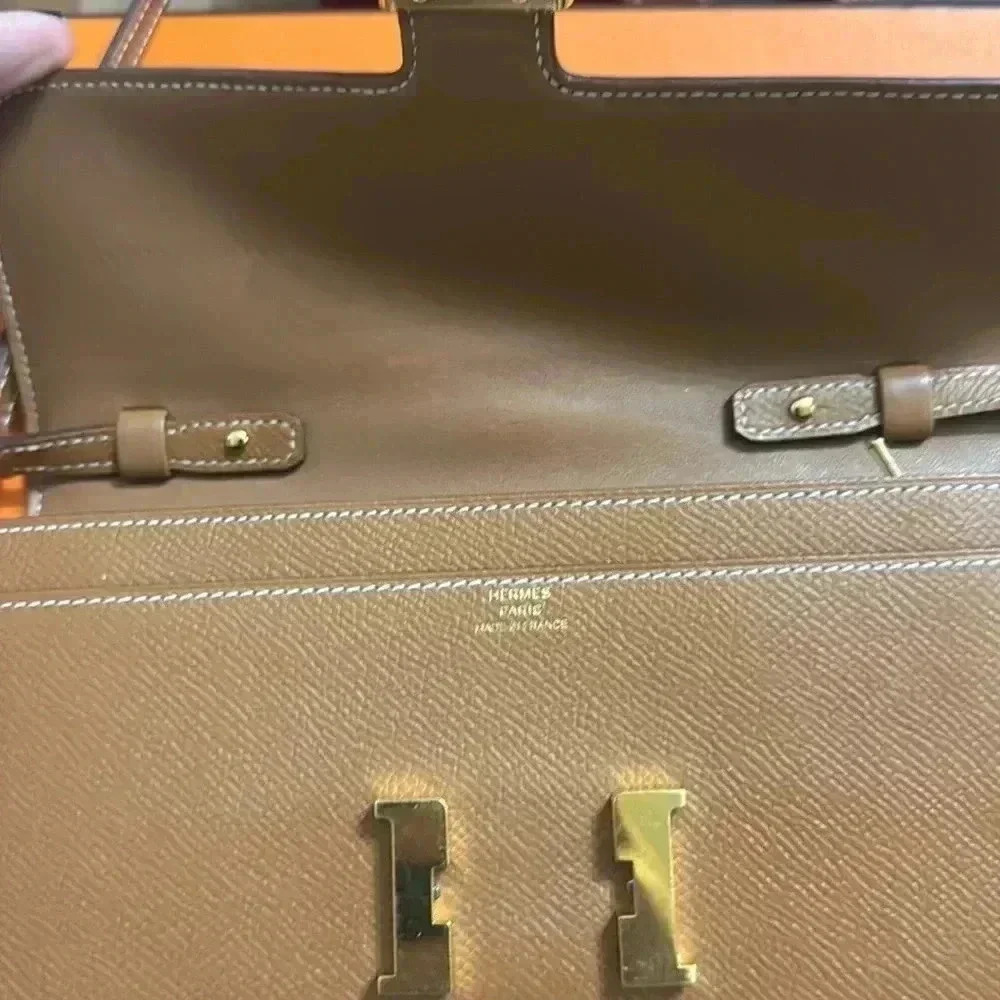 HERMES EPSOM CONSTANCE LONG WALLET TO GO 
GOLD - Picture 15 of 16